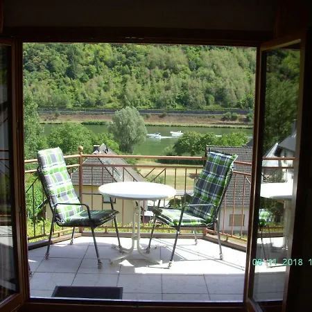 Moselblick Apartmán Sankt Aldegund
